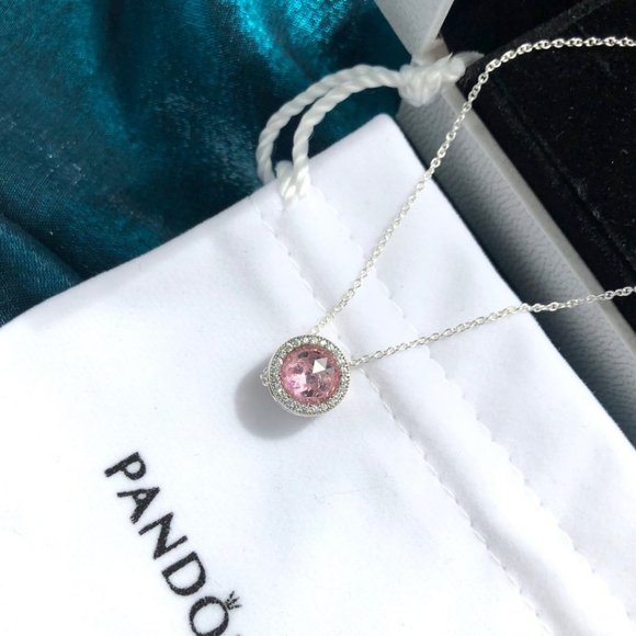 Pandora Jewelry - 🎆NWT Pink Heart Of The Ocean Chain Necklace Pandora Jewelry - 🎆NWT Pink Heart Of The Ocean Chain Necklace